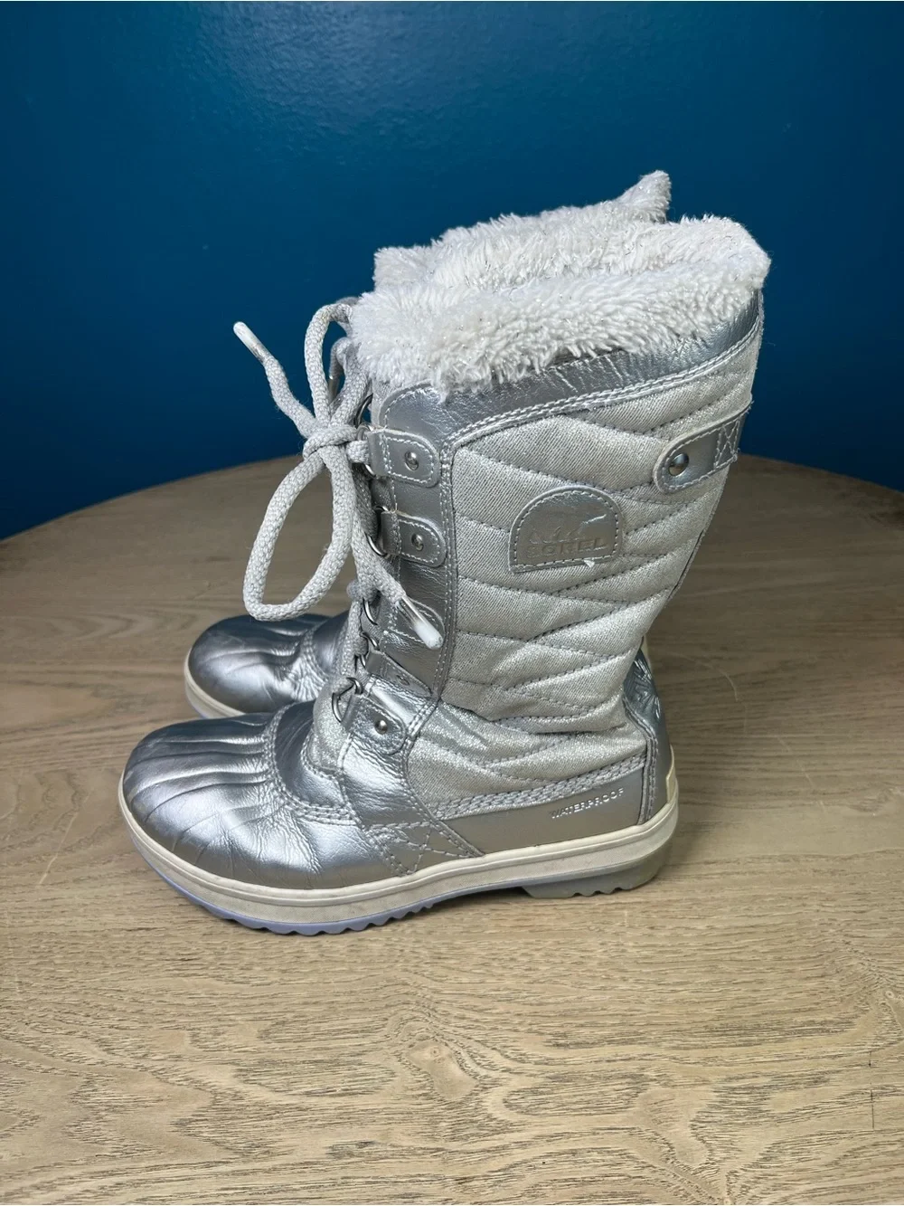 Sorel Disney Frozen Tofino II Waterproof Insulated Snow Boots Girls 4 Silver
